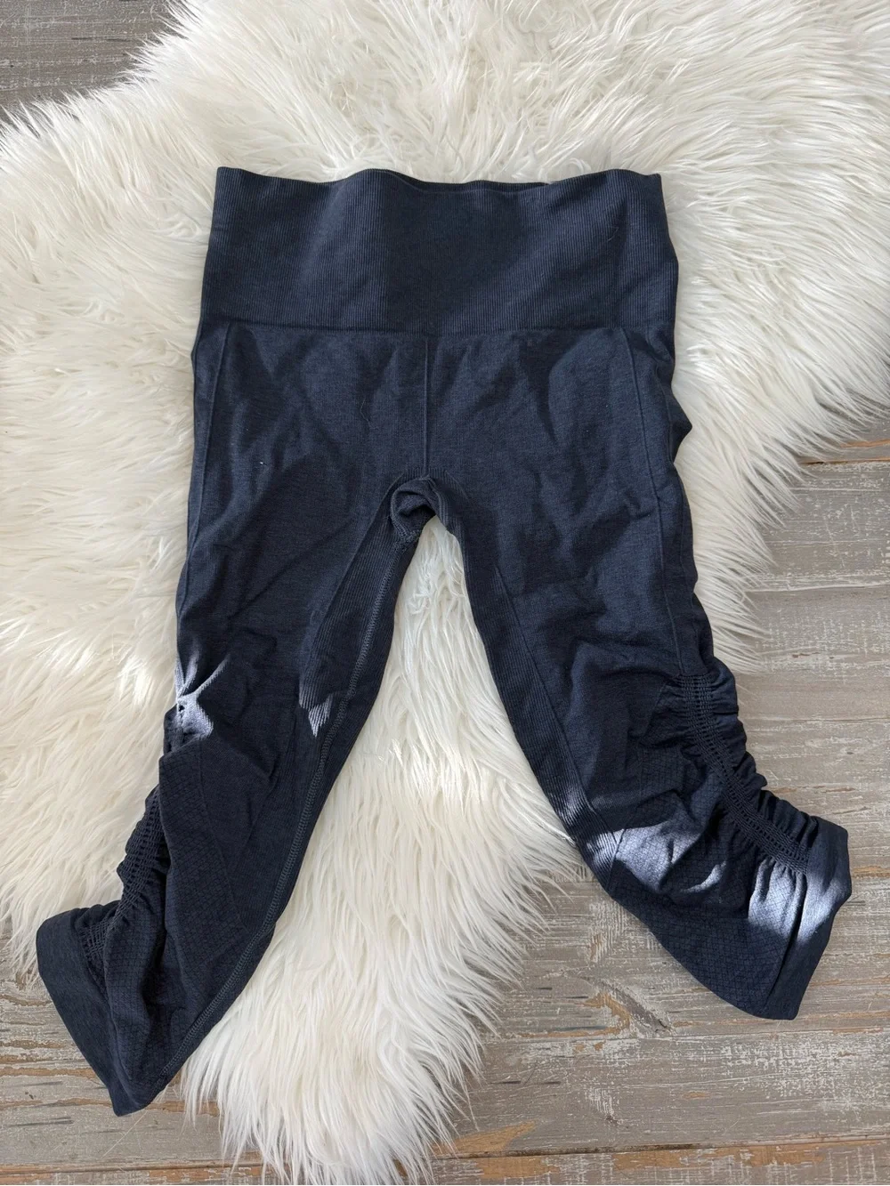 Lululemon In The Flow Crop II Leggings Heathered Blue Ruched Yoga Pants Size 4